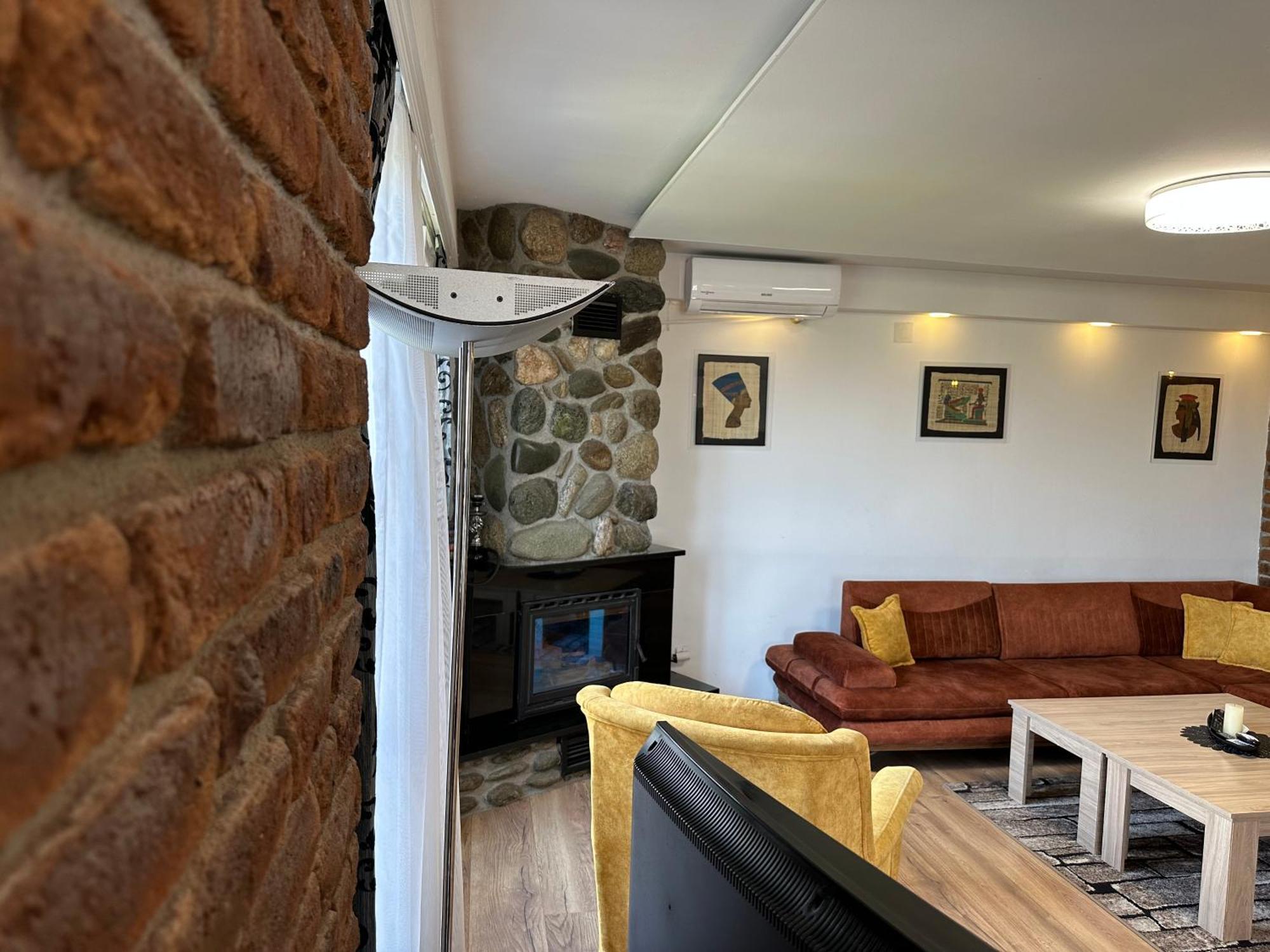 38 Apartment 1 Priştine Dış mekan fotoğraf