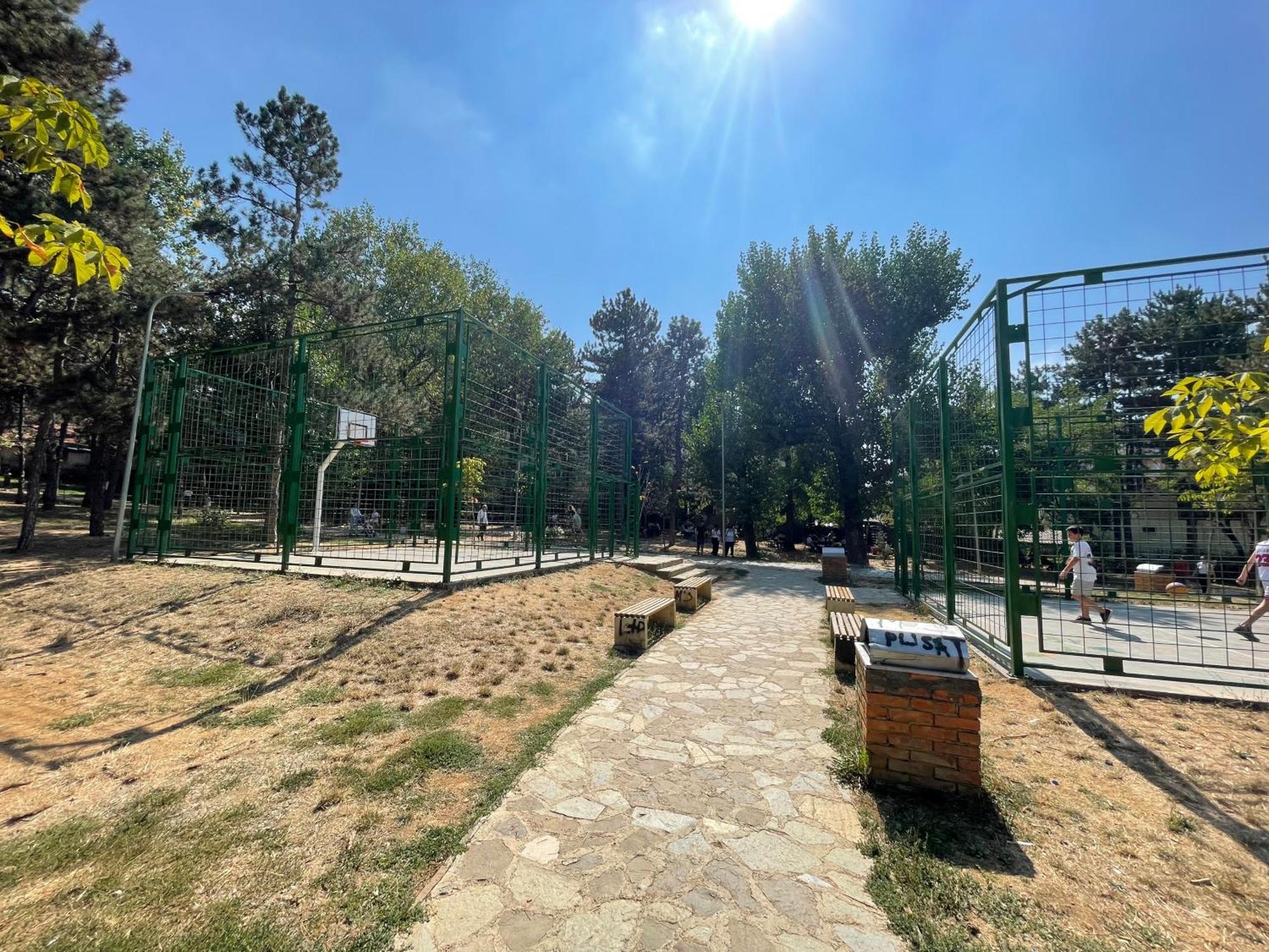38 Apartment 1 Priştine Dış mekan fotoğraf